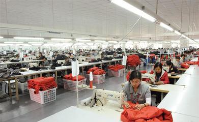 深圳服裝廠 工衣、T恤、廣告衫與Polo衫的專業(yè)制造與出口服務